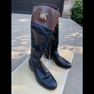 Black/mocha leather boot